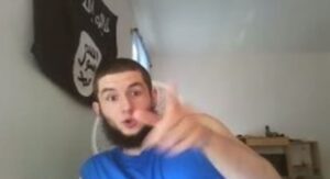 iu-sekuestrua-pasuria-e-familjes,-kush-eshte-‘dentisti’,-shqiptari-qe-u-denua-me-22-vite-burg-ne-shba-per-mbeshtetje-te-isis.-mashtrimi-me-pasaporten