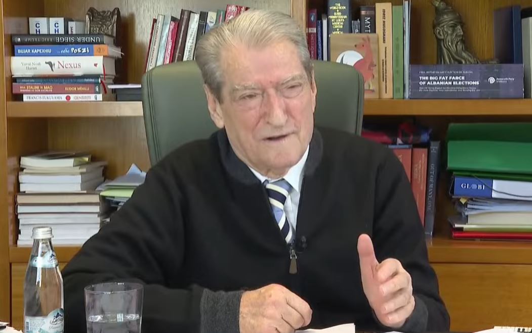 “jam-anetar,-s’kam-nevoje-per-ftese!”/-iu-nderpre-fjala-ne-strasburg,-berisha:-ne-2-minuta-kohe,-pjesen-pikante-ia-rezervova-rames,-te-kamera-kerkova-qeveri-teknike!