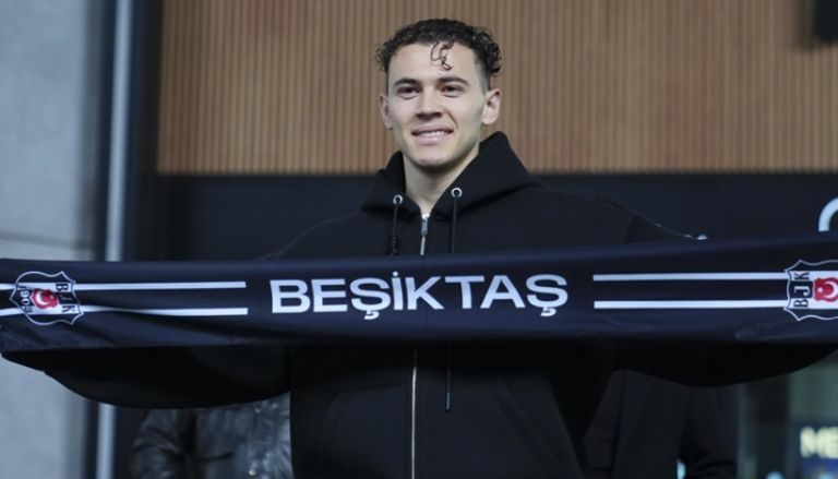 asllani-prezantohet-te-besiktas:-kam-lindur-shqiponje,-nuk-kam-frike!-gati-per-kete-sfide-(video)