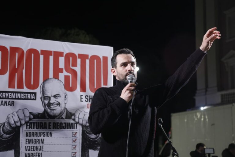 “belinda-e-edit-mbahet-zvarre-me-procedure-edhe-pse-ka-deformuar-tendera-miliona-euro”,-adriatik-lapaj:-ndryshuan-kodin-penal-per-bashkepunetoret-e-drejtesise