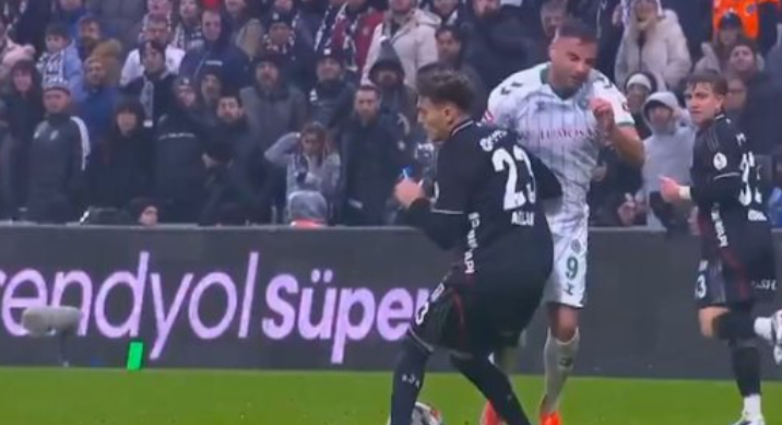 “kartoni-i-kuq-i-asllanit?-arbitrat-po-ndikojne”,-trajneri-i-besiktas:-e-cuditshme,-gjera -te-tilla-na-ndodhin-vetem-ne!