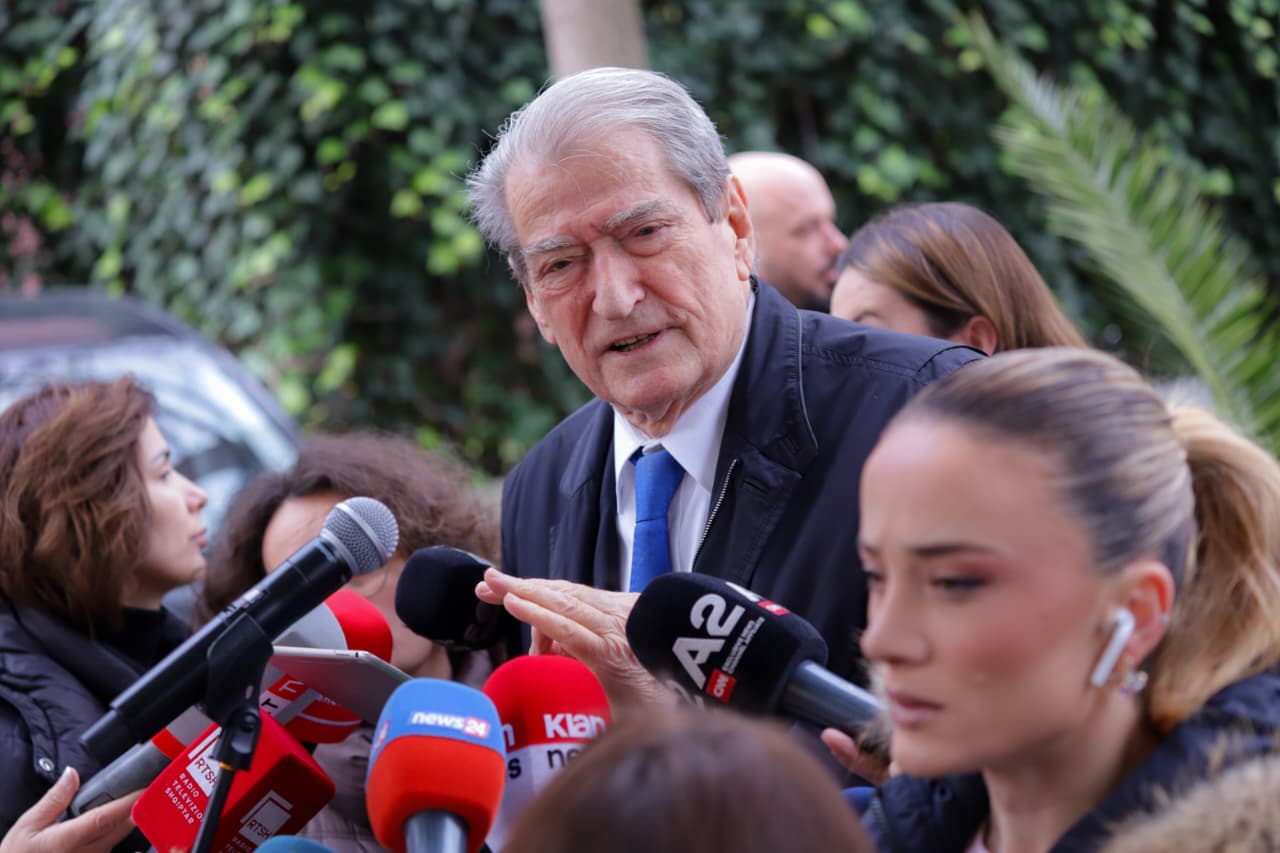 “denojne-te-rinjte-5-vite-ne-qeli-per-2-grame-kanabis”,-berisha:-drejtesia-qeveriset-nga-zuzaret,-amnistojne-krimet-e-shemtuara-te-gjykateses