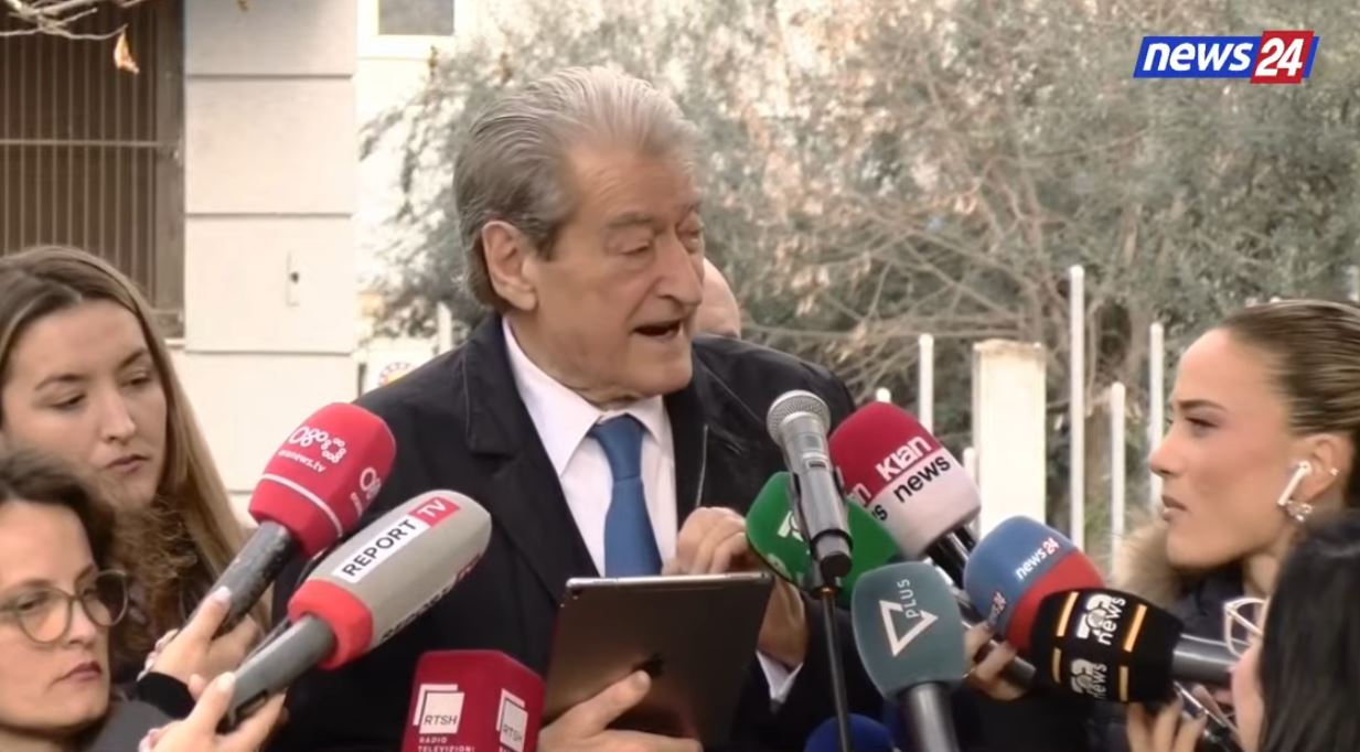 “videot-jane-ne-dosjen-e-spak,-rrugace-e-ligjit”,-berisha:-irena-gjoka-keshilltare-e-ergys-agasit,-i-ka-shkuar-ne-zyre!