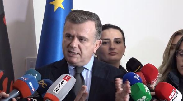 qindra-mln-euro-abuzim-me-tendera/-spak-kerkon-arrestimin-e-ballukut,-balla:-kuvendi-eshte-pale-ne-ceshtje,-keshilli-i-mandateve-nuk-mblidhet-pa-nje-vendim-nga-gjk