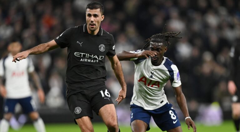 ngecen-ndaj-tottenham,-“shperthen”-rodri:-ne-anglia-duan-te-fitoje-arsenal-(video)