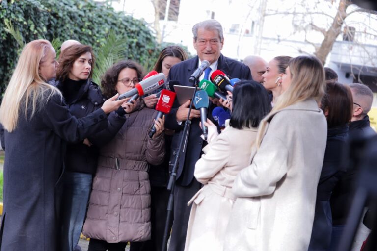 berisha:-institucionet-shtylla-te-se-drejtes-u-bene-pjese-te-llumit-te-irena-gjokes-ajo-eshte-nje-rrugace-e-ligjit.-klgj-nuk-e-dergoi-ceshtjen-e-irenes-as-ne-ild!-prokuroria-e-pergjithshme-nuk-relatoi-debimet