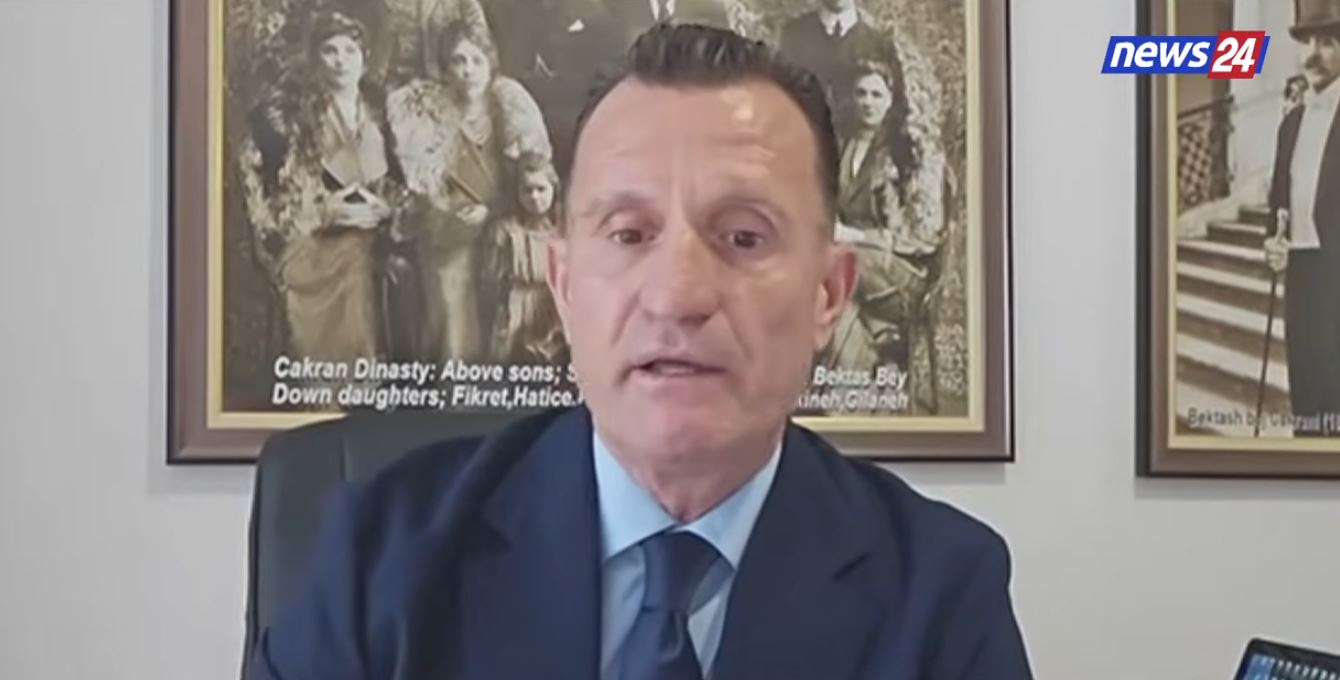 gjyqtaret-kerkojne-rritje-te-pagave,-cakrani:-meritojne-te-kene-dinjitet,-kane-nga-15-gjyqe-ne-dite-dhe-qindra-dosje-ne-ngarkim