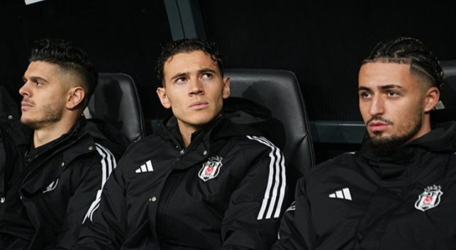 mori-karton-te-kuq-ne-debutim-me-besiktas/-fati-i-buzeqesh-asllanit,-luan-qe-ne-ndeshjen-e-radhes-ne-kampionat