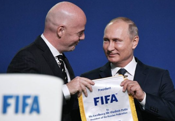 “duhet-te-heqim-pezullimin-e-rusise-nga-garat”,-kreu-i-fifa-e-thote-hapur