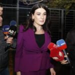 dosja-e-akshi-t,-kerkuan-ndryshimin-e-mases,-mirlinda-karcanaj-dhe-hava-delibashi-paraqiten-te-marten-ne-apelin-e-posacem