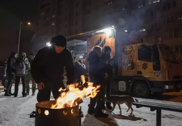 rusia-tre-ore-bombardime-mbi-ukraine,-sulme-intensive-gjate-nates-ne-kiev-dhe-kharkiv