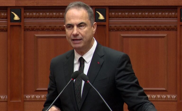 “perdorni-chatgpt”,-boci-i-kthehet-balles:-nivelin-e-inteligjences-e-ke-nen-mesataren.-“jo”-ultimatume-per-“territorialen”!