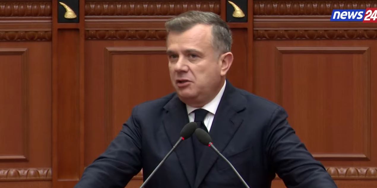 “s’ju-marrim-vesh-as-me-chatgpt”/-balla-luan-me-shifra-ne-kuvend-dhe-ironizon-opoziten:-ju-ka-lene-luli-pa-shkolle!-do-te-presim-deri-ne-darke-qe…