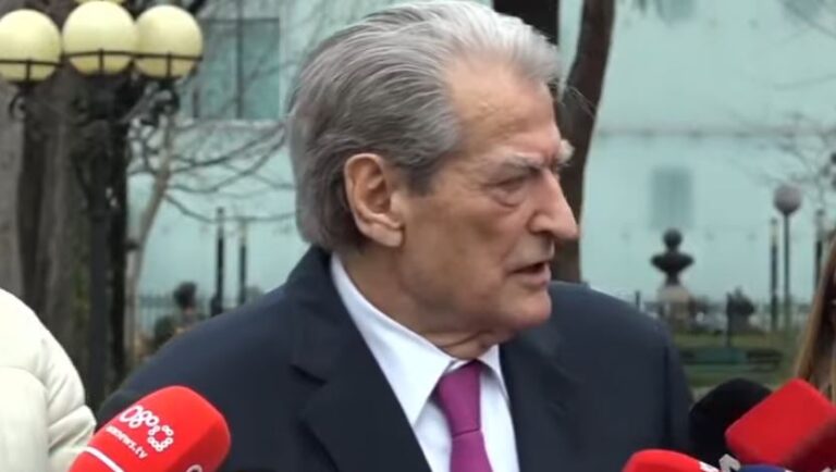 “s’ka-rend-dite-tjeter-vec-grushtit-te-shtetit-per-mbrojtjen-e-ballukut”,-berisha:-kush-tha-qe-nuk-jemi-ne-komision?-jane-manipulime!