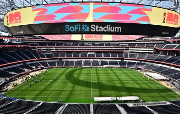 ne-shba-e-teprojne/-nje-vend-parkimi-300-dollare,-cmimet-e-larta-per-boterorin