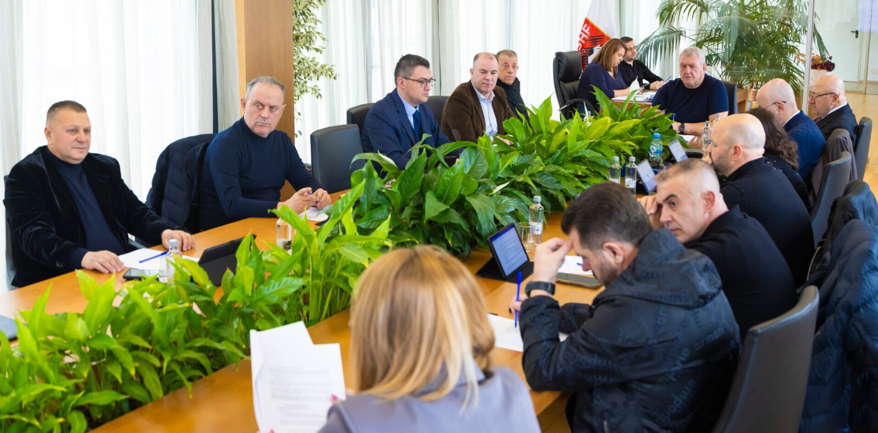 nga-buxheti-e-deri-te-dokumentet-per-asamblene-e-pergjithshme,-vendimet-e-rendesishme-qe-mori-sot-ke-i-fshf