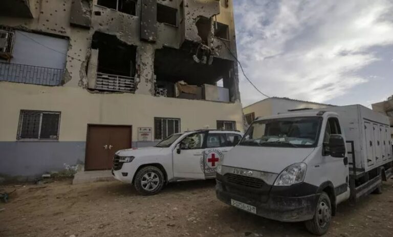 izraeli-sulm-ne-gaza,-nente-persona-humbin-jeten,-mes-tyre-tre-femije