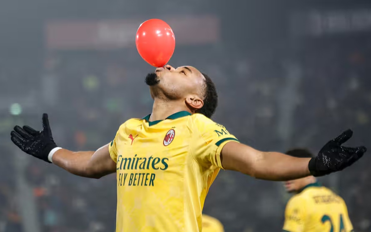 milan-perfekt-ndaj-bologna,-nuk-lejon-inter-te-“arratiset”,-por-allegri-sheh-vetem-champions:-ky-eshte-objektivi-yne-(video)