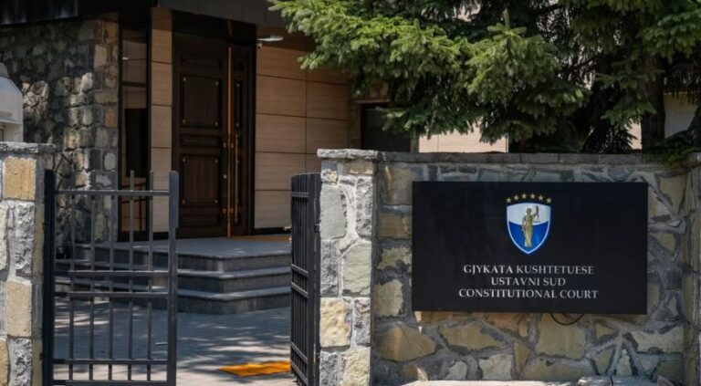 gjykata-kushtetuese-e-kosoves-publikon-aktgjykimin:-nenkryetari-serb-i-kuvendit-propozohet-nga-shumica-e-deputeteve-serbe