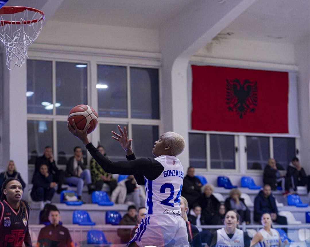 liga-unike-femra/-tirana-fiton-duelin-me-prishtines,-humbje-per-flamurtarin-dhe-partizanin