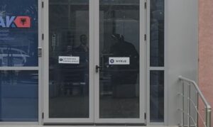 lajmi-i-fundit/-kryetari-i-bashkise-gjirokaster,-flamur-golemi-paraqitet-ne-spak