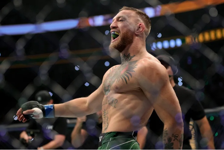 mcgregor-stervitje-e-forte-per-te-siguruar-eventin-ne-shtepine-e-bardhe,-nje-emer-i-ri-del-ne-skene-si-rival