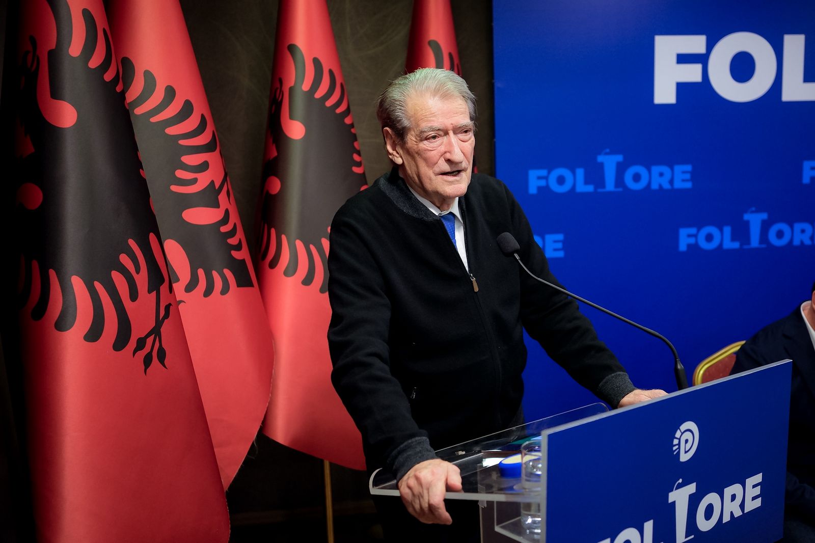 “nuk-mund-te-pranoj-nje-proces-farse”/-berisha:-rama-i-bleu-zgjedhjet,-mandatet-i-perdor-si-mburoje-per-krimet!