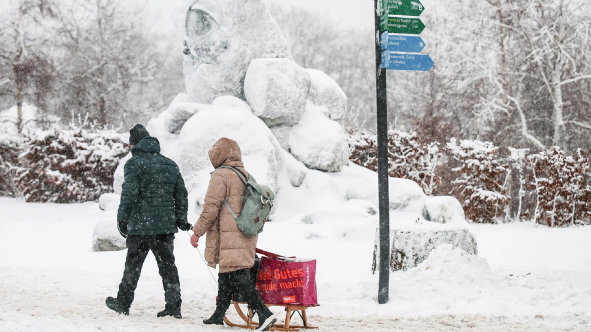 moti-i-keq-vazhdon-ne-gjermani:-aeroporti-i-berlinit-mbyllet-per-shkak-te-ngricave