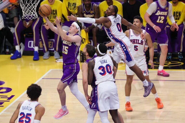 san-antonio-triumfon-edhe-ne-dallas,-zhgenjejne-detroit-e-phoenix,-fitore-per-lakers-dhe-atlanta