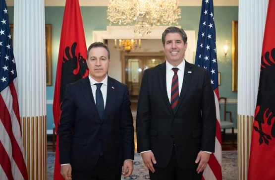nga-forcimi-i-mbrojtjes,-te-investimet-amerikane,-peleshi-takon-zv.sekretarin-e-shtetit-te-shba-ve