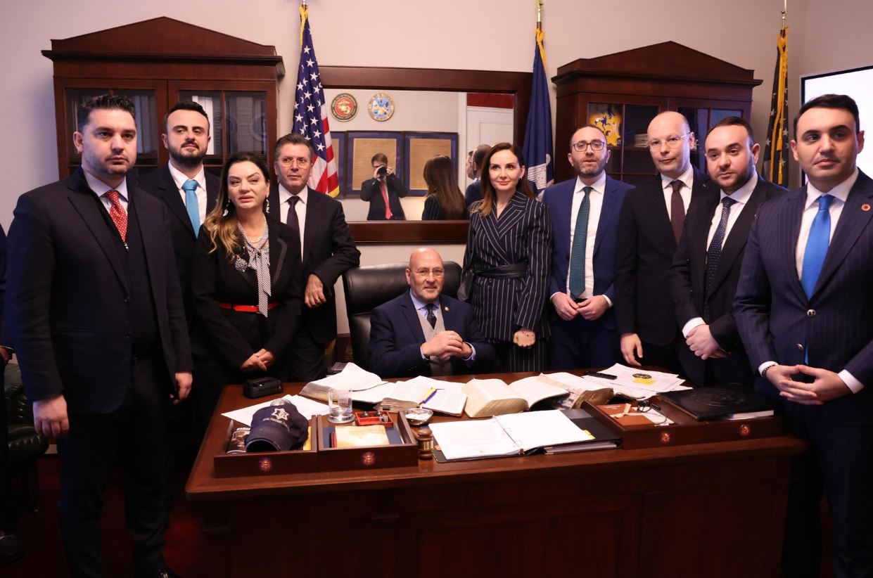 deputetet-e-opozites-takojne-kongresmenin-higgins,-bardhi:-sistemi-i-drejtesise-duhet-te-siguroje-pavaresine-dhe-te-bashkepunojne-me-partneret-ne-luften-ndaj-korrupsionit