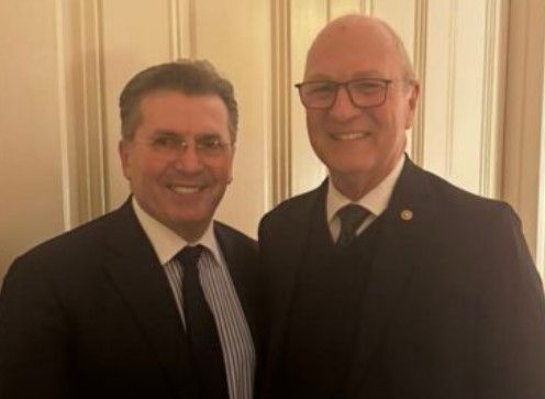 takime-me-senatore-amerikane/-mediu:-denoncova-aleancen-qeveri–krim-ne-shqiperi-(foto)