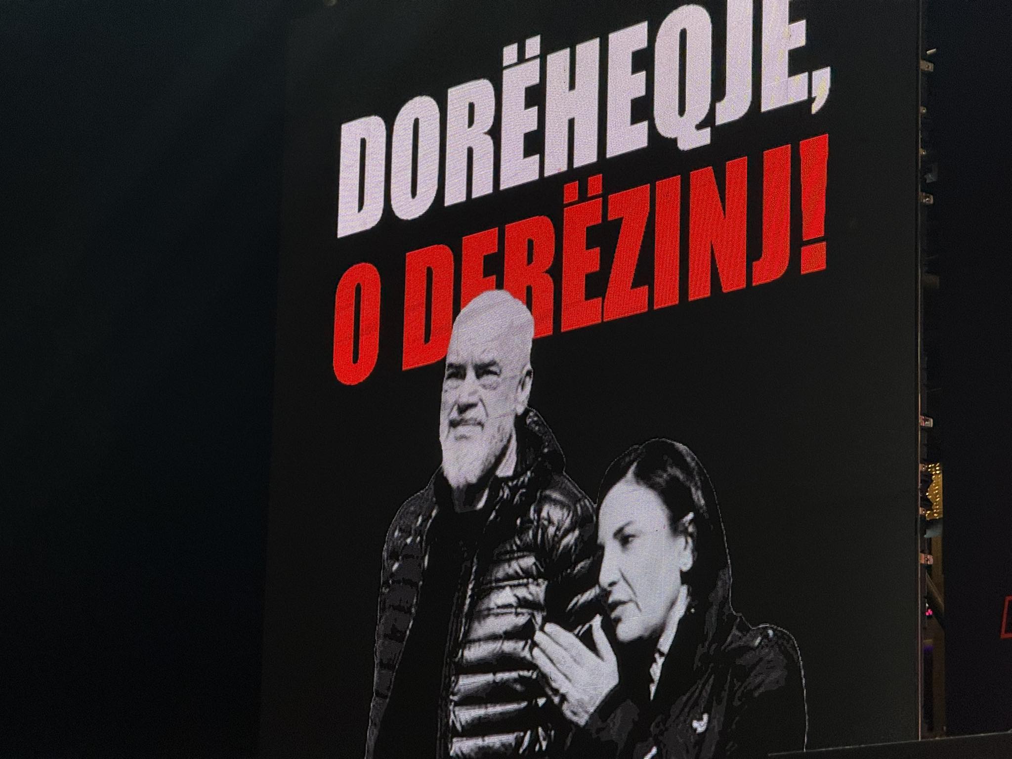 pezullimi-ballukut/-gazment-bardhi:-rama-u-rrezua.-kryetari-i-kuvendit-te-njoftoje-menjehere-mbledhje-urgjente-te-henen-te-keshillit-te-mandateve-dhe…