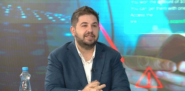 “mosha-e-riskuar,-ajo-e-‘naiveve-teknologjike’”/-vjedhja-e-te-dhenave-me-mesazhet-spam-ne-whatsapp,-eskperti:-mos-ndani-me-askend-kodet-6-shifrore!-te-dhenat-perdoren-per…