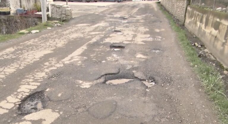 ku-po-shkojne-14-milione-euro?-aksi-shupenze-ura-e-topojanit-maqellare-plot-gropa,-firma-“alko-impex”-nuk-nderhyn-(video)