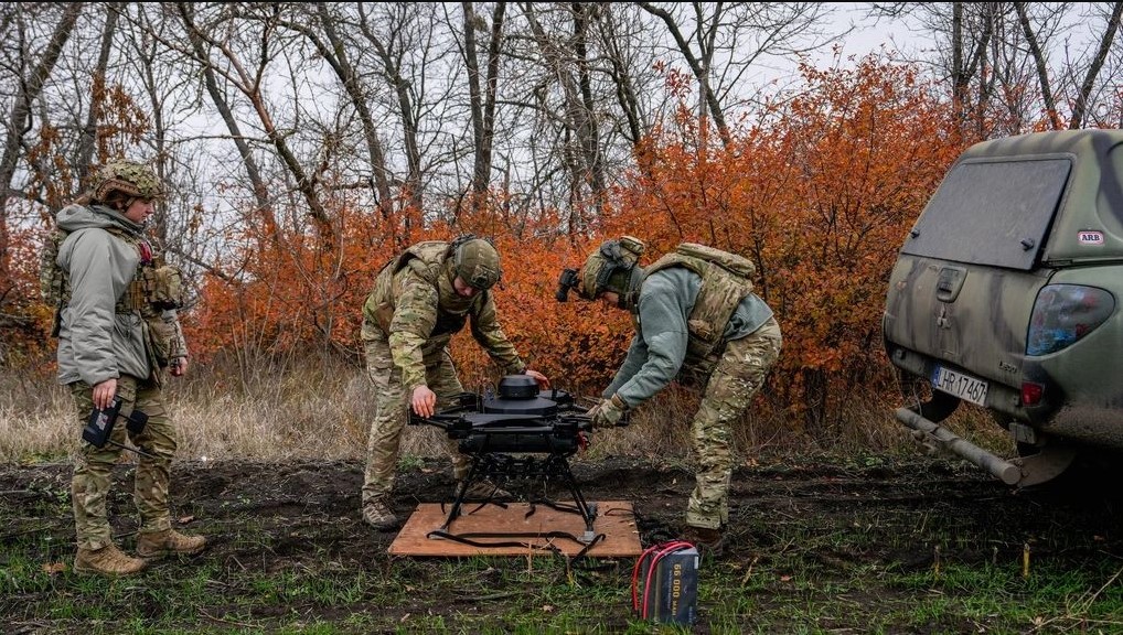prodhon-karburant-per-raketat,-ukraina-godet-me-dron-fabriken-ruse