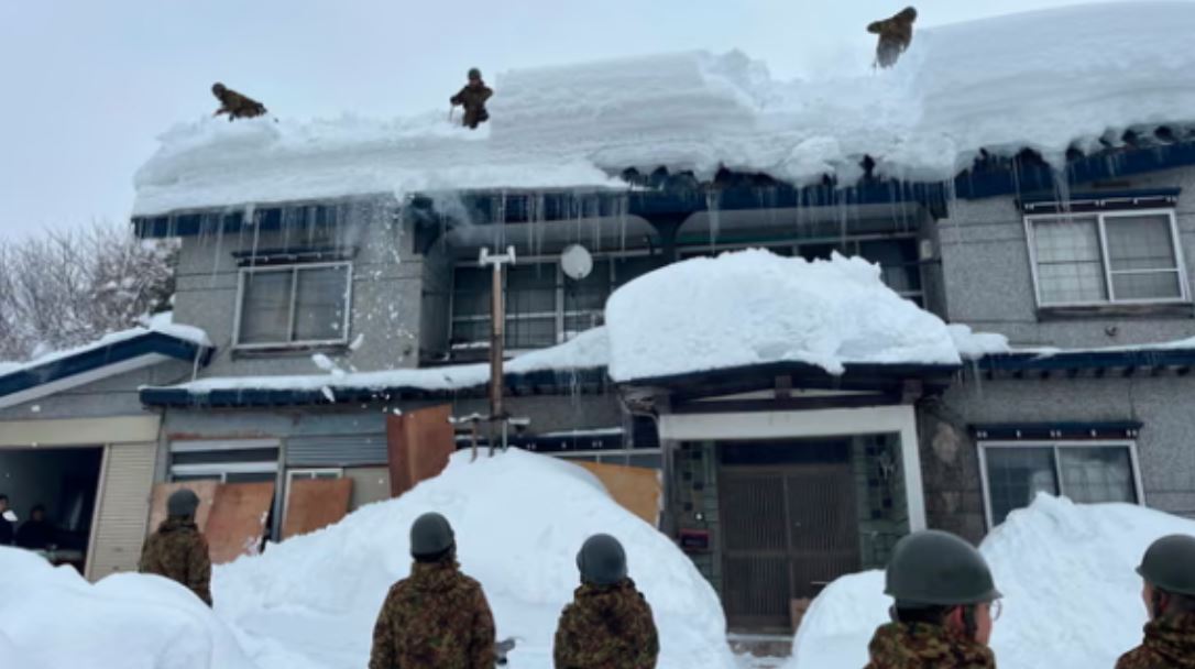 tragjedi-ne-japoni/-45-te-vdekur-dhe-mbi-500-te-lenduar-pas-pastrimit-te-bores-nga-shtepite-e-tyre